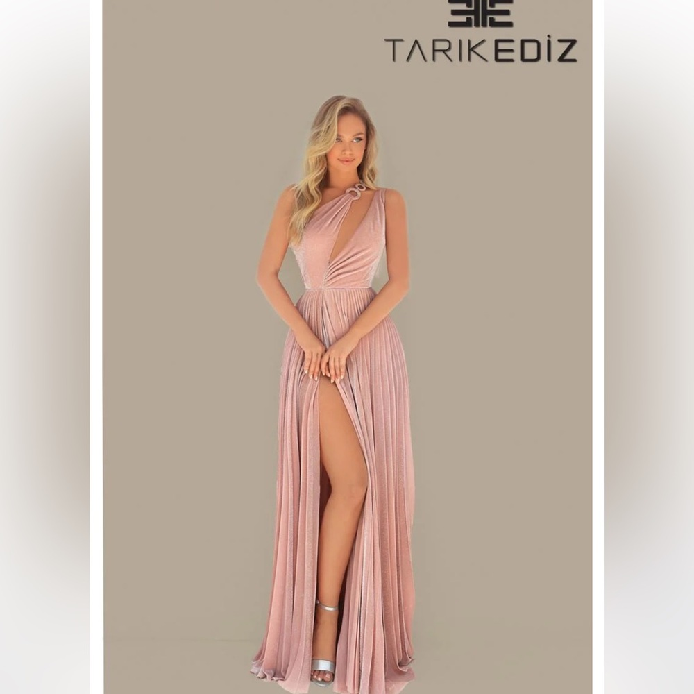 TARIK EDIZ 98063 In Nil Green (Worn Once) in PERFECT condition - Picture 2 of 3
